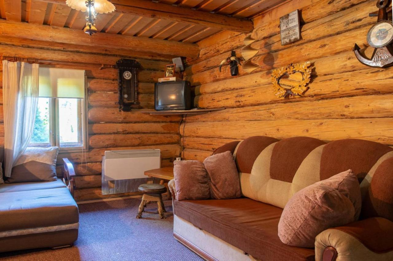 Хатина біля потока Villa Ламшори Екстериор снимка